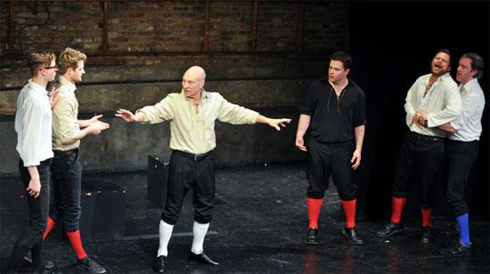 Patrick Stewart in Improvised Shakespeare | image courtesy Time Out Chicago | Tacky Harper's Cryptic Clues Patrick Stewart in Improvised Shakespeare | image courtesy Time Out Chicago | Tacky Harper's Cryptic Clues