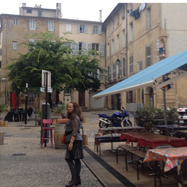 The Mommazon in Aix | Tacky Harper's Cryptic Clues The Mommazon in Aix | Tacky Harper's Cryptic Clues